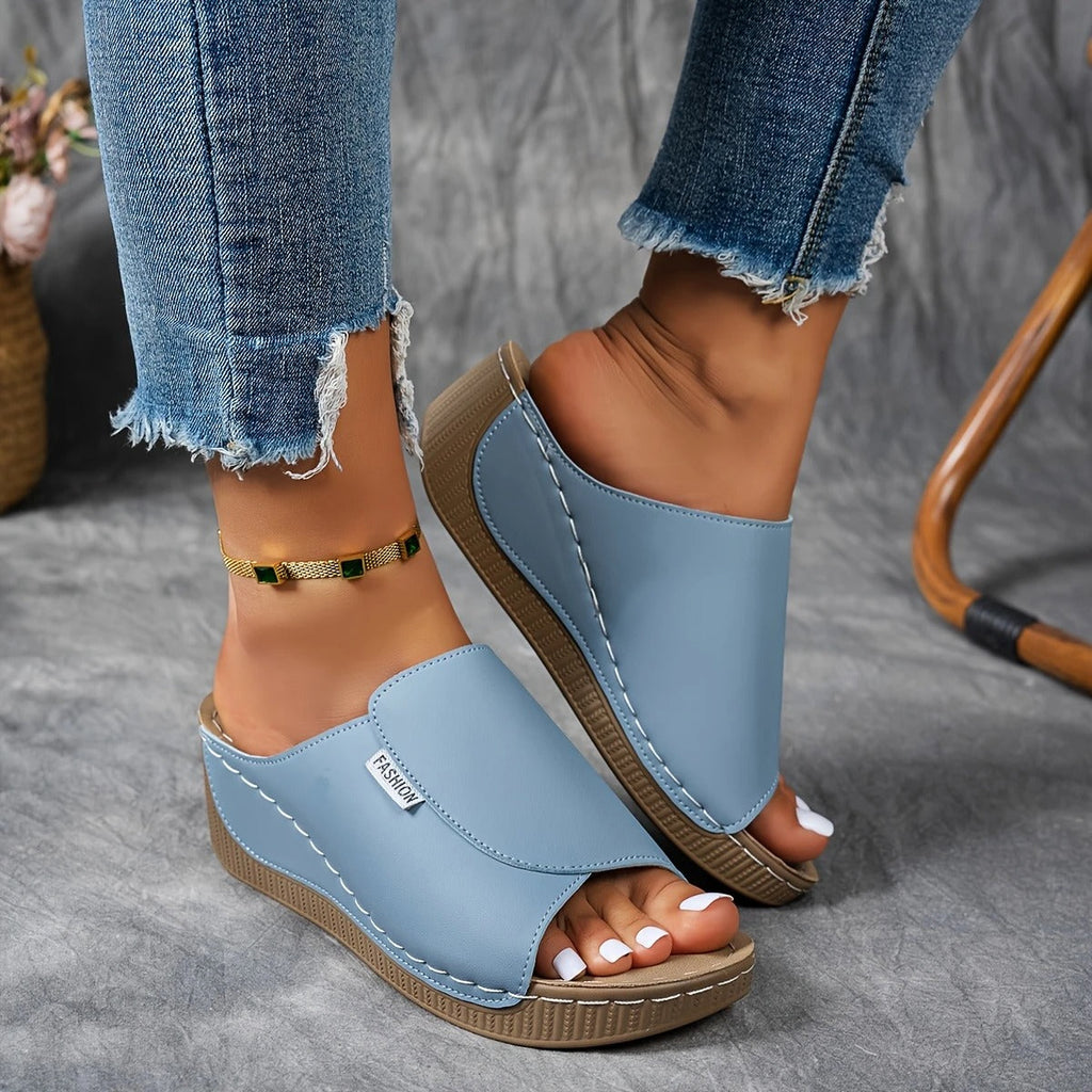 🔥Last Day Promotion 50% OFF - Women's Comfortable Thick Sole Arch Support Leather Slippers